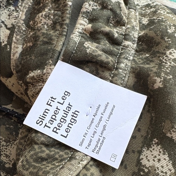 Nike tech fleece Black and Gray Camouflage Joggers size small slim fit nwt - Picture 9 of 16